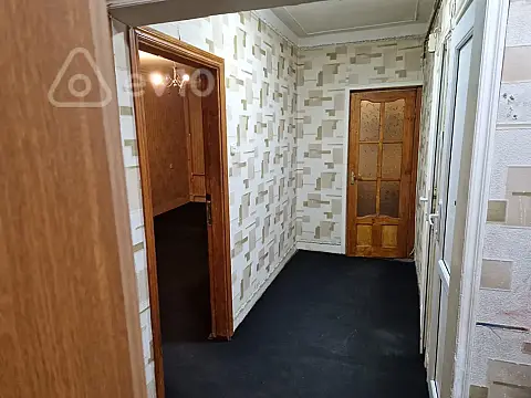 Kirayə verilir 3 otaqlı köhnə tikili 95 m²