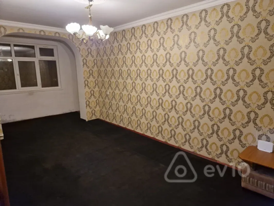 Kirayə verilir 3 otaqlı köhnə tikili 95 m²