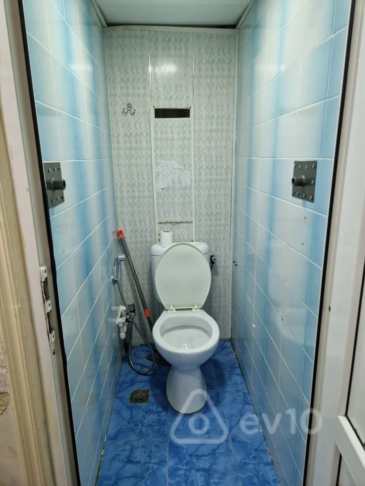 Kirayə verilir 3 otaqlı köhnə tikili 95 m²