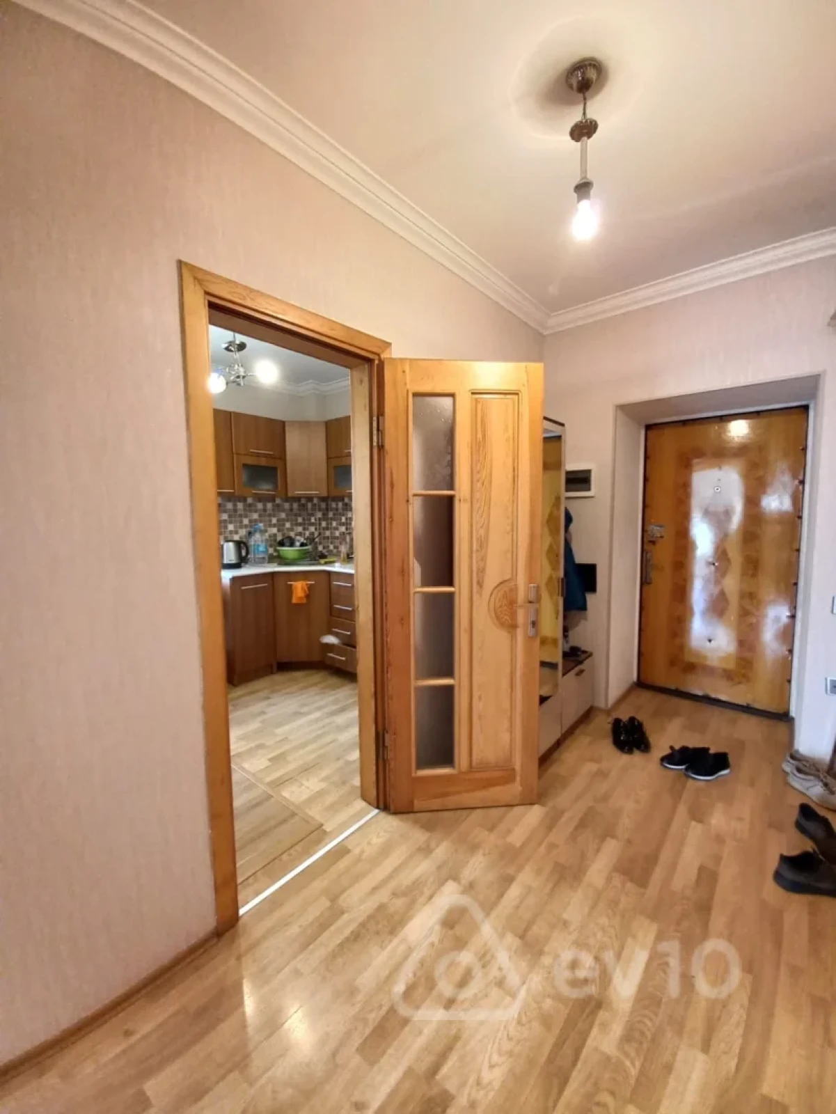 Kirayə verilir 2 otaqlı yeni tikili 56 m²
