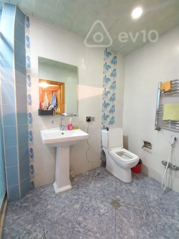 Kirayə verilir 2 otaqlı yeni tikili 56 m²