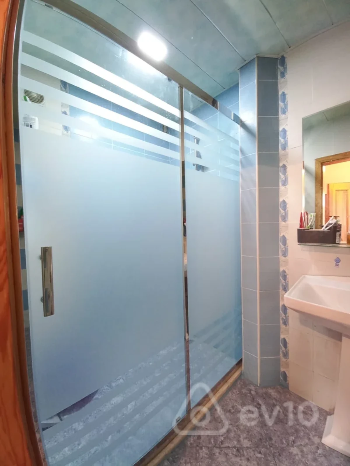 Kirayə verilir 2 otaqlı yeni tikili 56 m²