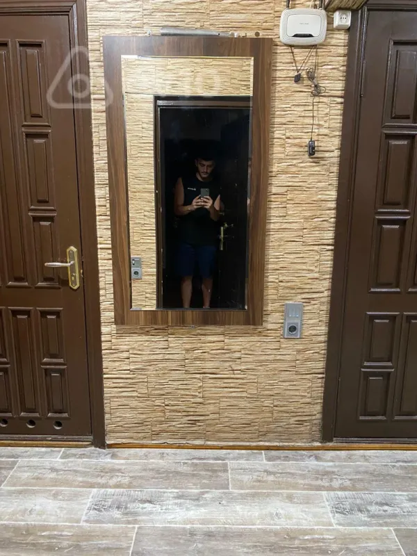 Kirayə verilir 2 otaqlı köhnə tikili 60 m²