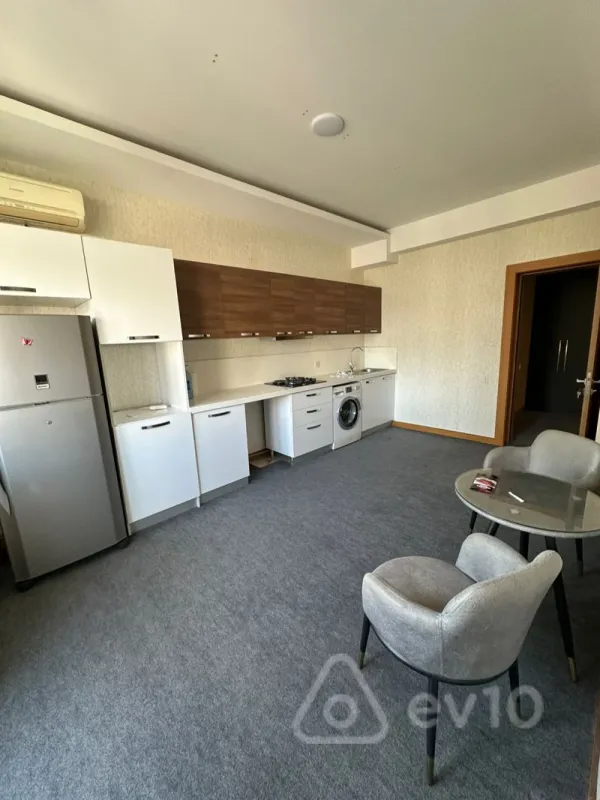 Kirayə verilir 3 otaqlı yeni tikili 100 m²