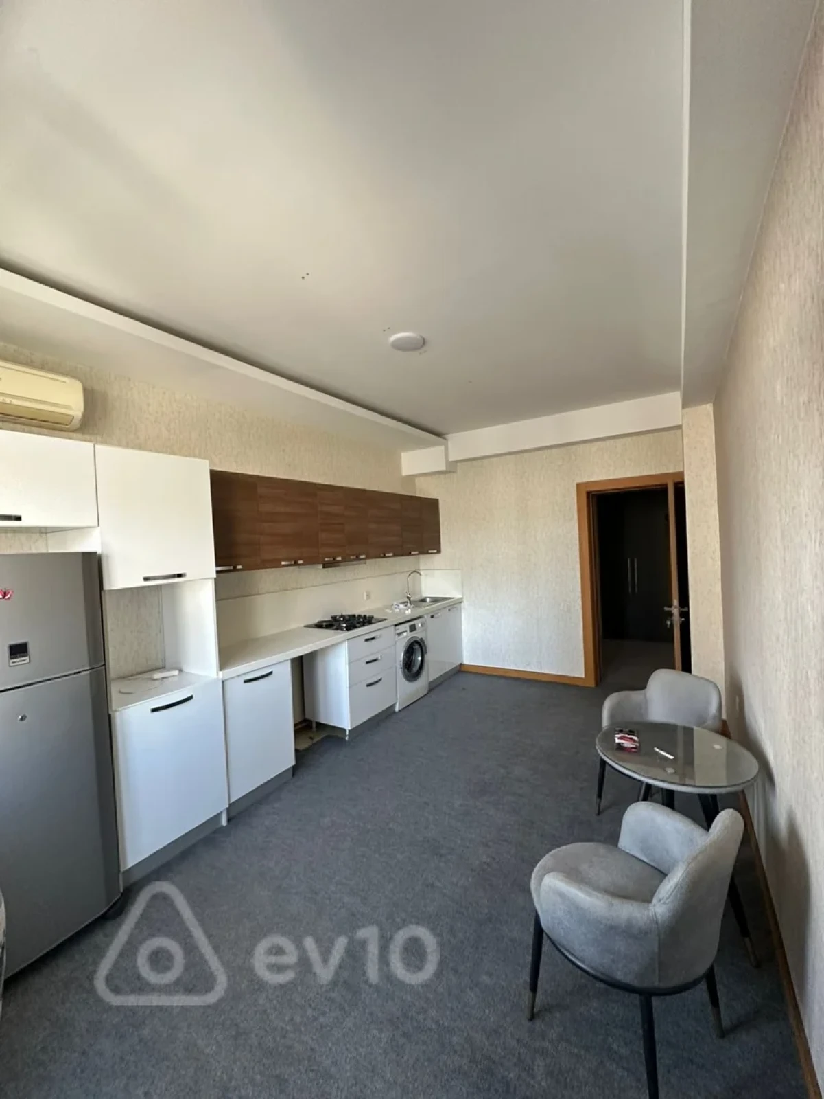 Kirayə verilir 3 otaqlı yeni tikili 100 m²