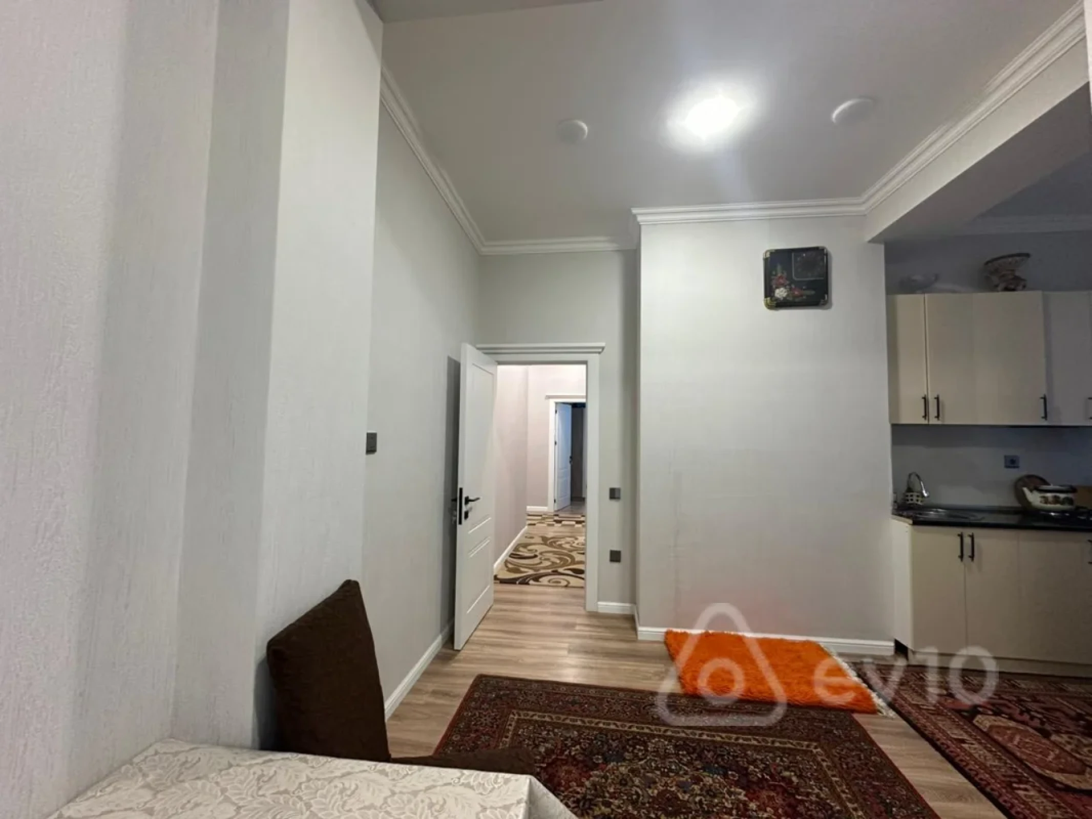 Satılır 3 otaqlı yeni tikili 105 m²