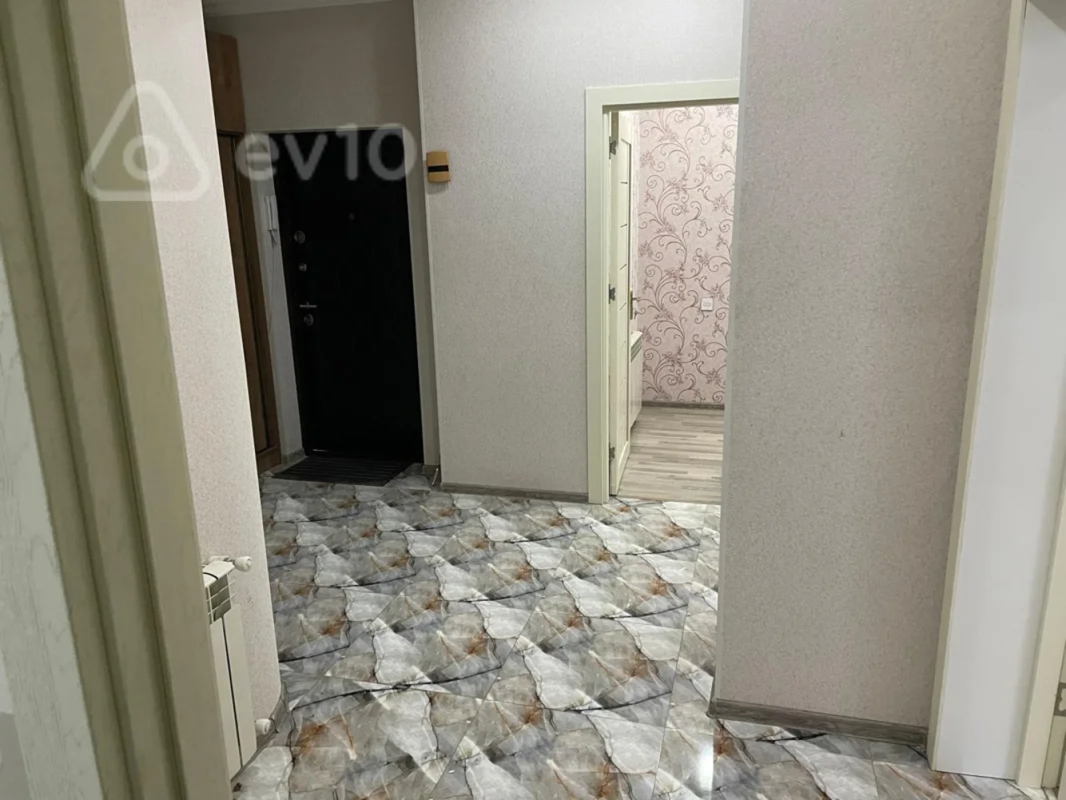 Kirayə verilir 3 otaqlı yeni tikili 100 m²