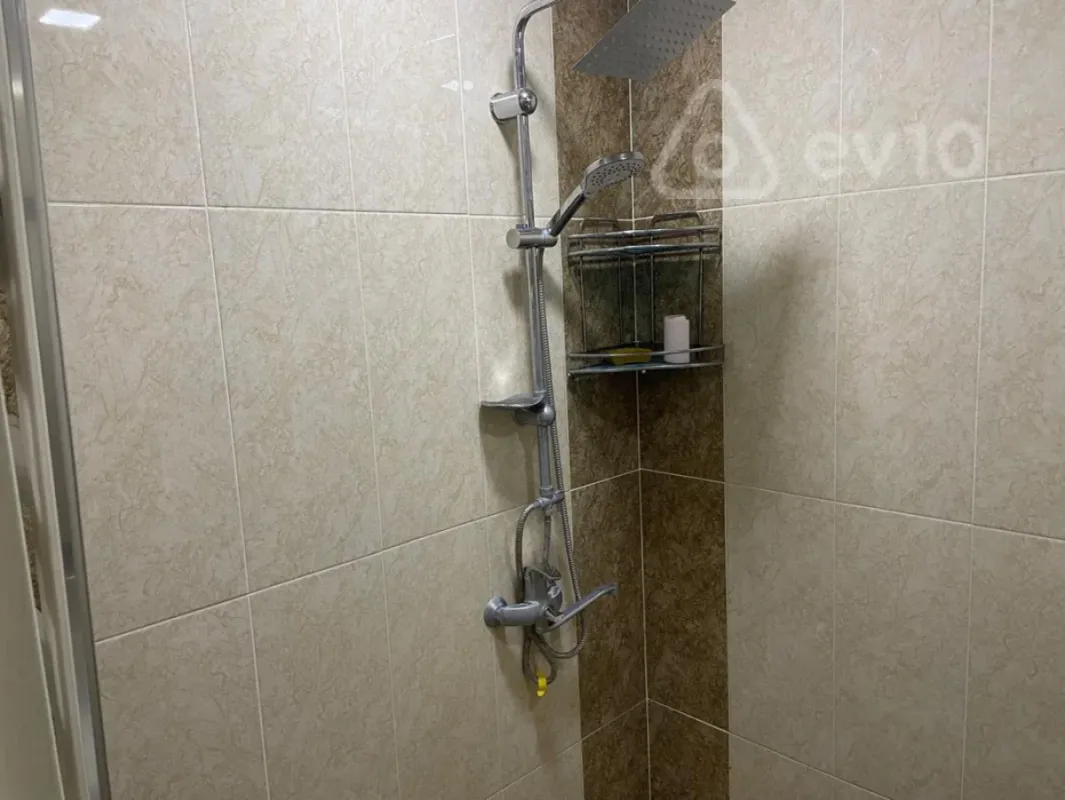 Kirayə verilir 3 otaqlı yeni tikili 100 m²