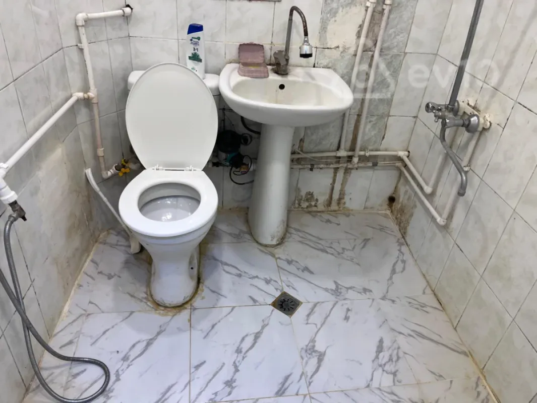 Kirayə verilir 3 otaqlı yeni tikili 55 m²