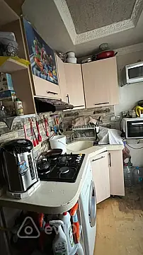 Satılır 2 otaqlı köhnə tikili 60 m²