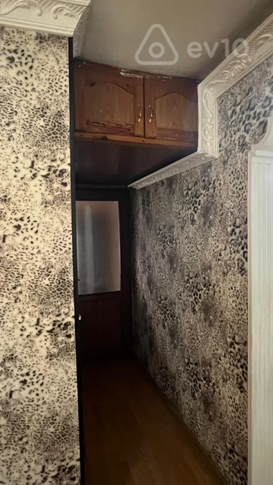 Satılır 2 otaqlı köhnə tikili 60 m²