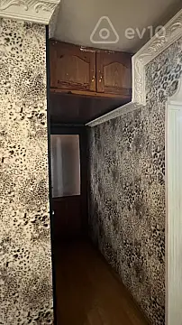 Satılır 2 otaqlı köhnə tikili 60 m²