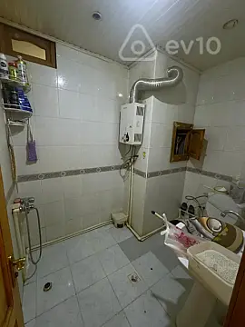 Kirayə verilir 2 otaqlı köhnə tikili 45 m²