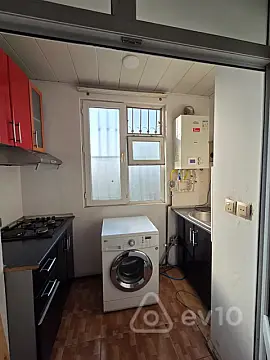 Satılır 2 otaqlı köhnə tikili 45 m²
