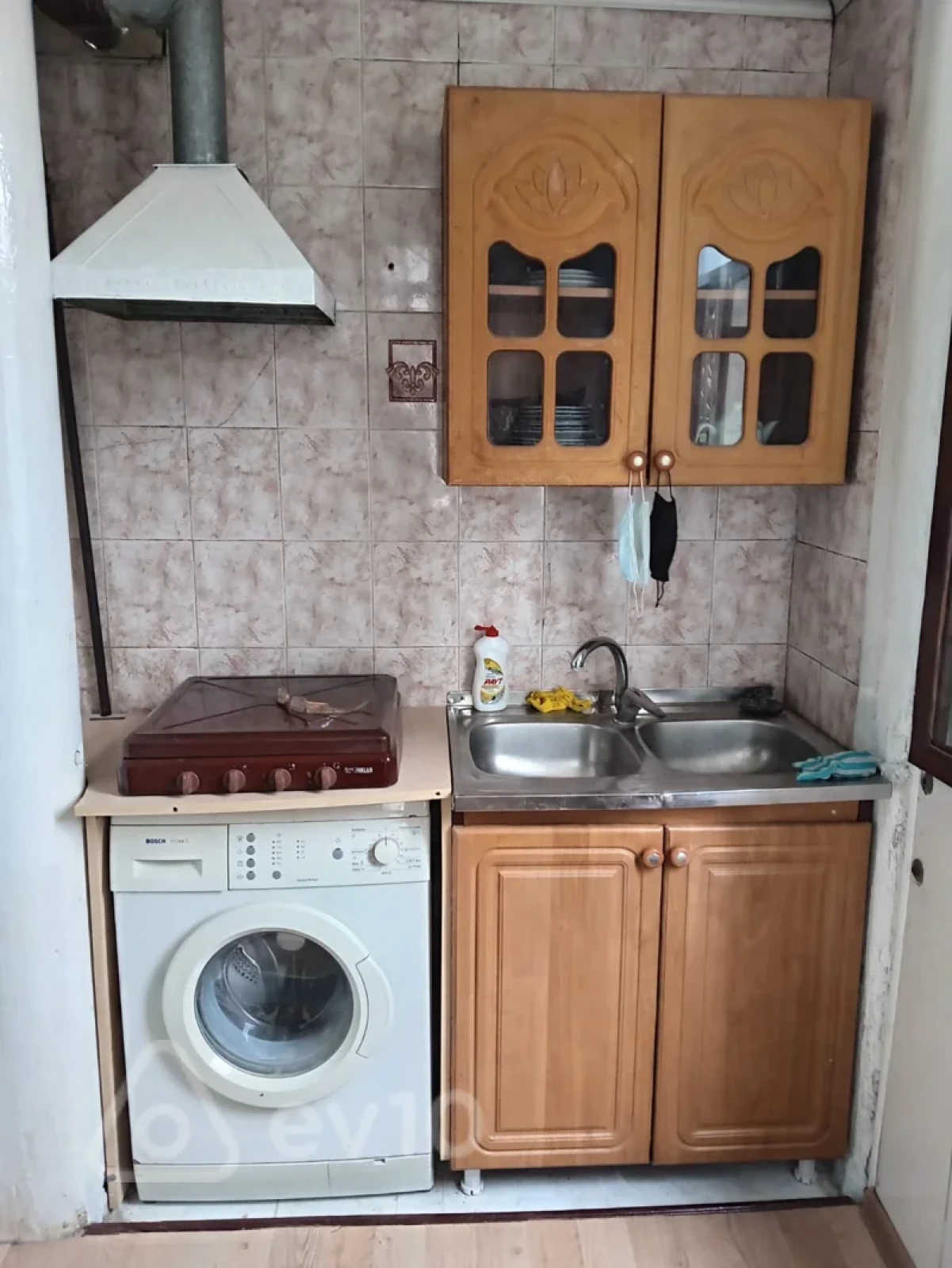 Kirayə verilir 2 otaqlı köhnə tikili 50 m²