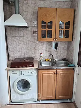 Kirayə verilir 2 otaqlı köhnə tikili 50 m²