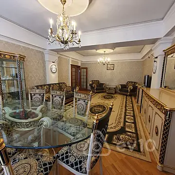 Kirayə verilir 2 otaqlı yeni tikili 100 m²