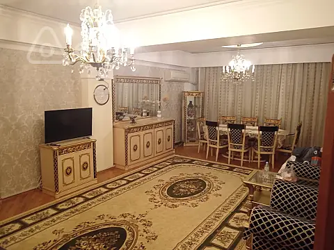 Kirayə verilir 2 otaqlı yeni tikili 100 m²