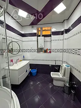 Kirayə verilir 4 otaqlı köhnə tikili 120 m²
