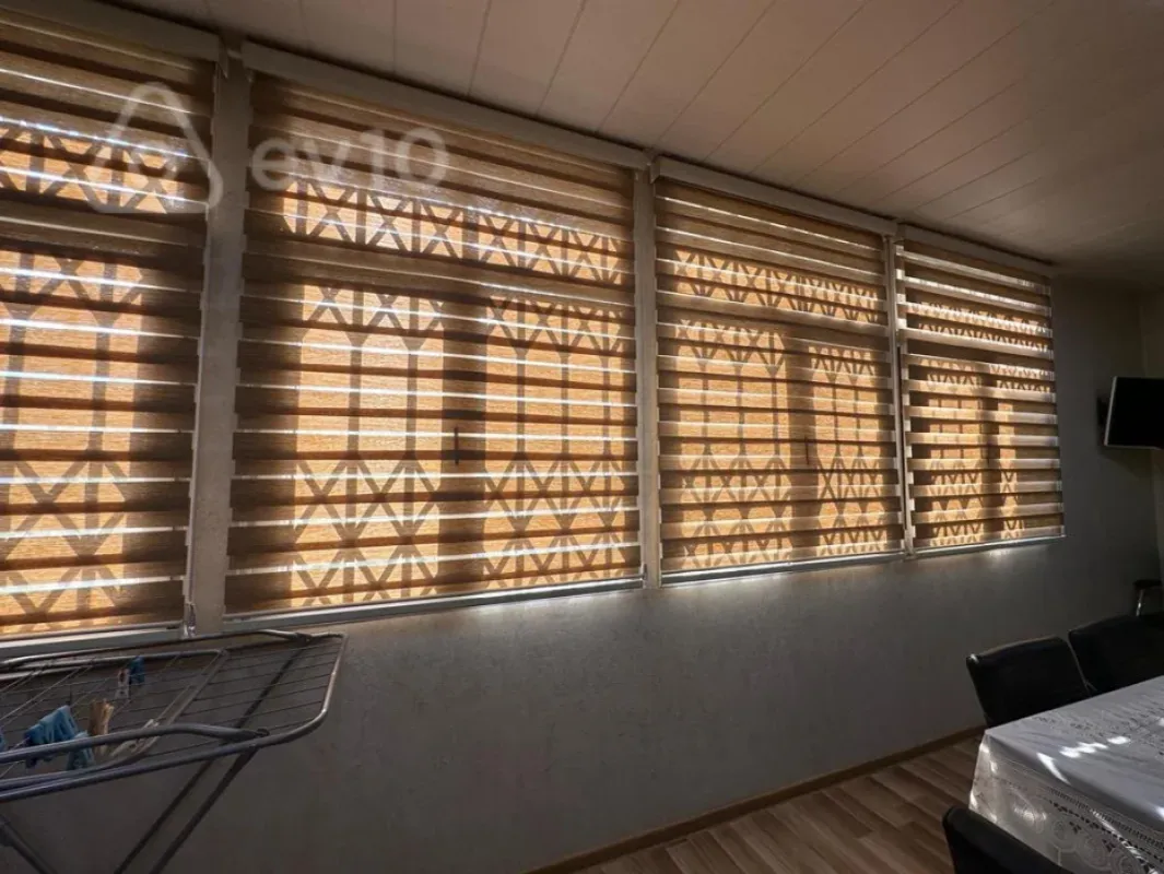 Kirayə verilir 4 otaqlı köhnə tikili 120 m²