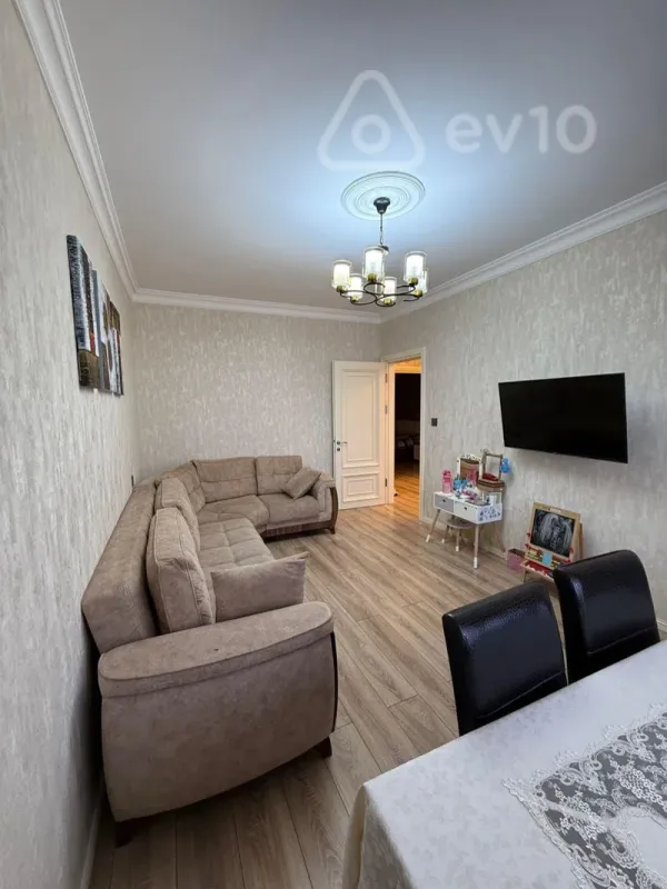 Kirayə verilir 3 otaqlı köhnə tikili 77 m²