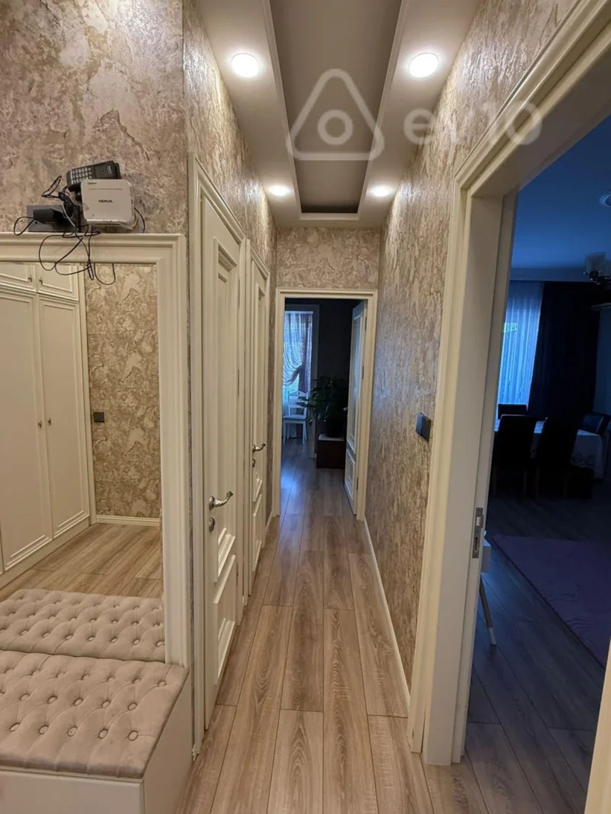 Kirayə verilir 3 otaqlı köhnə tikili 77 m²