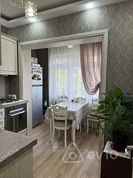 Kirayə verilir 3 otaqlı köhnə tikili 77 m²