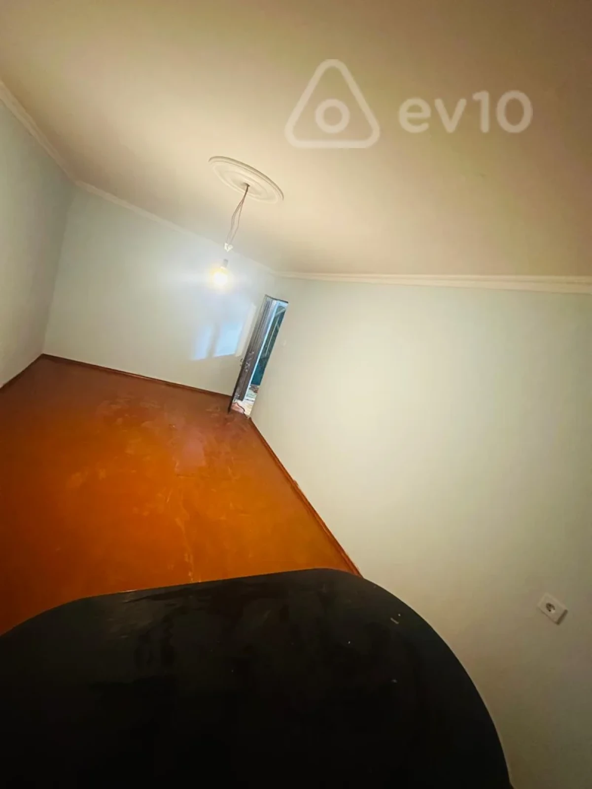 Kirayə verilir 1 otaqlı köhnə tikili 40 m²