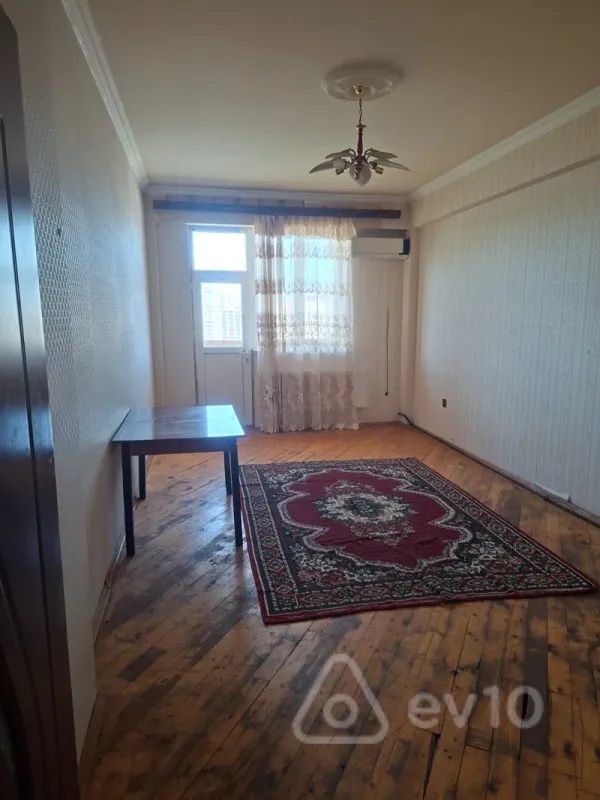 Kirayə verilir 3 otaqlı yeni tikili 110 m²