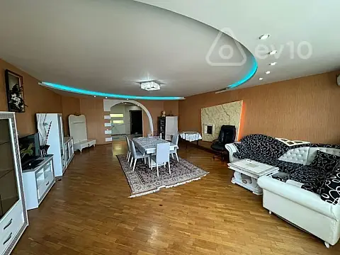 Kirayə verilir 3 otaqlı yeni tikili 200 m² — Bakı, Nərimanov 3 otaq 200.00 m²