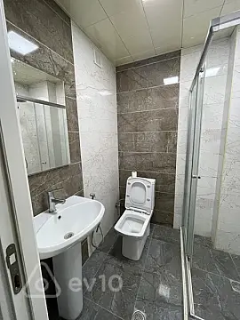 Kirayə verilir 2 otaqlı yeni tikili 75 m²