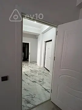 Kirayə verilir 2 otaqlı yeni tikili 75 m²