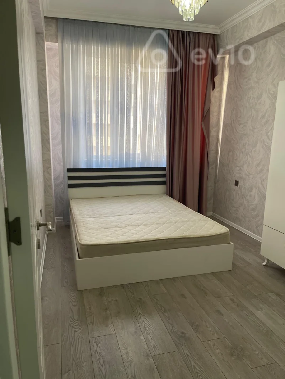 Kirayə verilir 2 otaqlı yeni tikili 75 m²