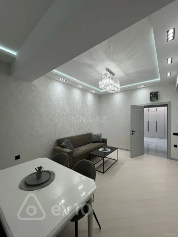 Kirayə verilir 2 otaqlı yeni tikili 65 m²