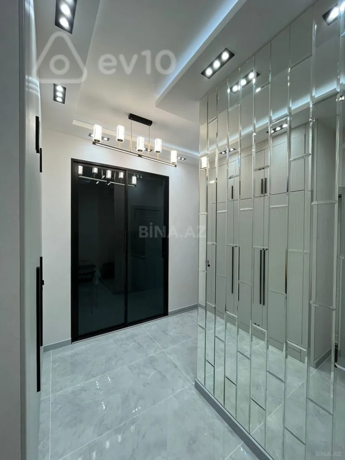 Kirayə verilir 2 otaqlı yeni tikili 65 m²