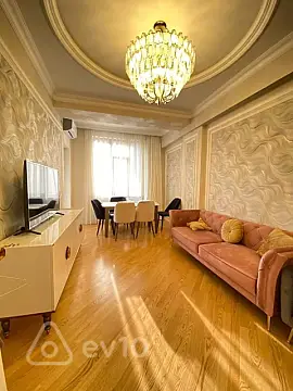 Kirayə verilir 2 otaqlı yeni tikili 50 m²