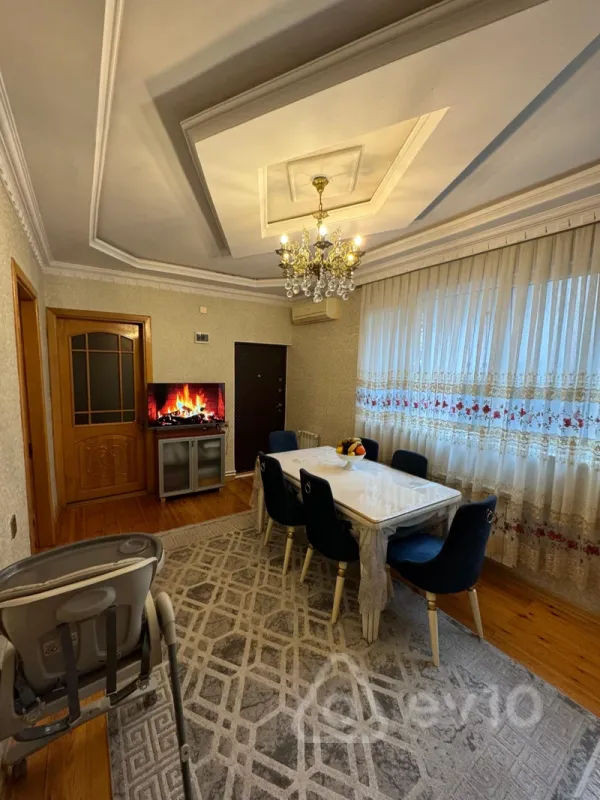Kirayə verilir 3 otaqlı köhnə tikili 80 m²