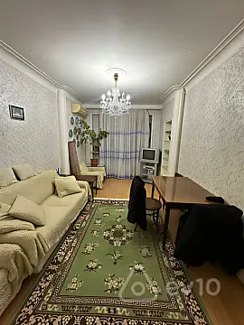 Satılır 2 otaqlı köhnə tikili 60 m²