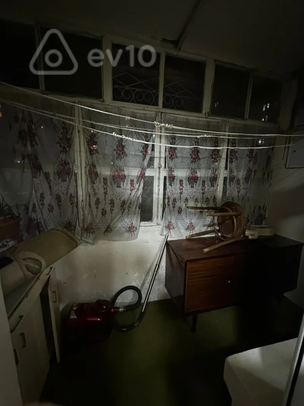 Satılır 2 otaqlı köhnə tikili 60 m²