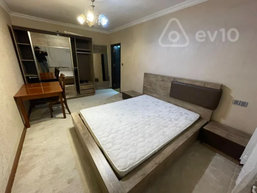 Kirayə verilir 1 otaqlı köhnə tikili 40 m²