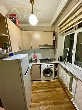 Kirayə verilir 1 otaqlı köhnə tikili 40 m²
