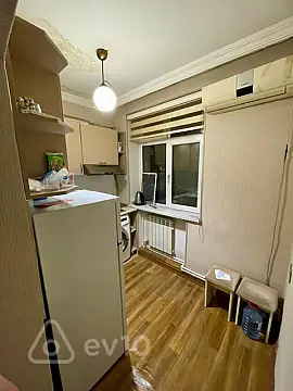 Kirayə verilir 1 otaqlı köhnə tikili 40 m²