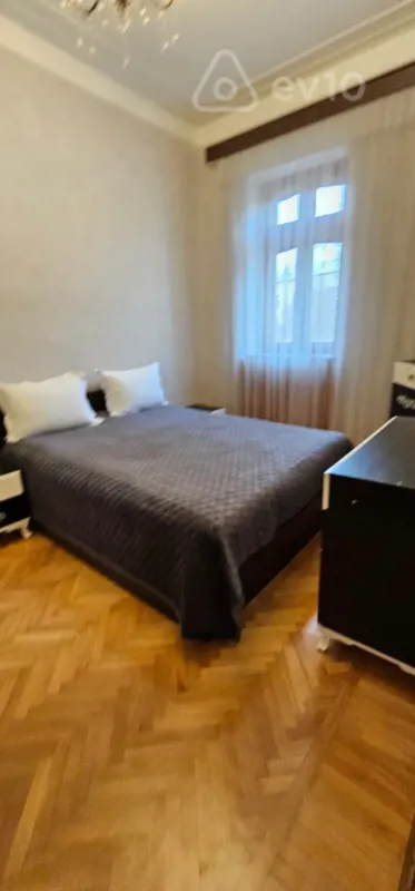 Kirayə verilir 3 otaqlı köhnə tikili 70 m²