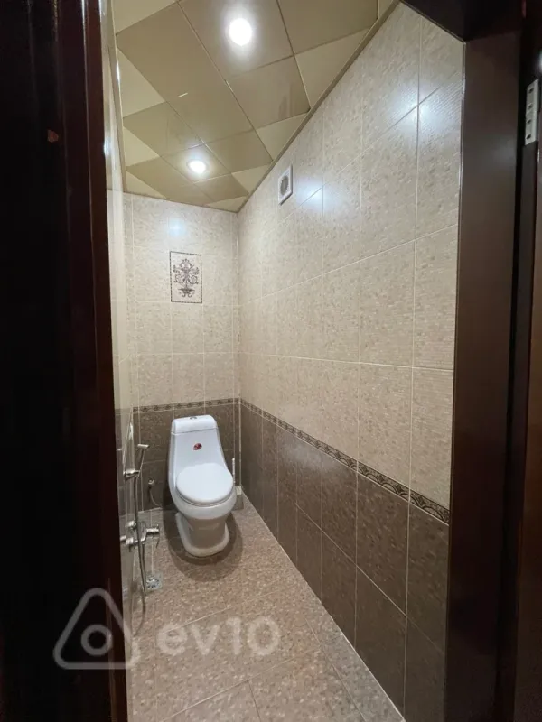 Satılır 4 otaqlı yeni tikili 140 m²