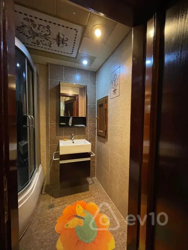 Satılır 4 otaqlı yeni tikili 140 m²