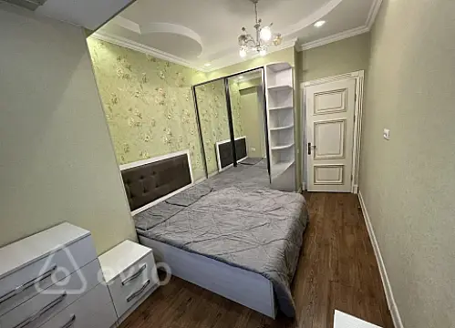 Kirayə verilir 3 otaqlı yeni tikili 130 m²