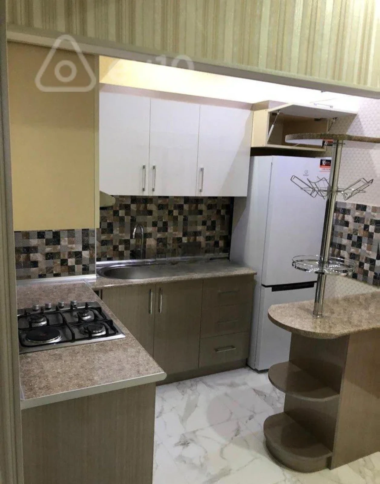 Kirayə verilir 3 otaqlı yeni tikili 130 m²