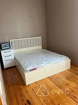 Kirayə verilir 3 otaqlı yeni tikili 90 m²