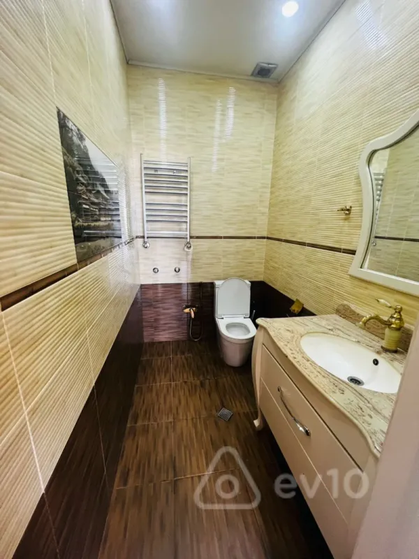 Satılır 3 otaqlı yeni tikili 146 m²