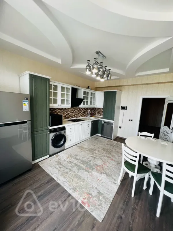 Satılır 3 otaqlı yeni tikili 146 m²